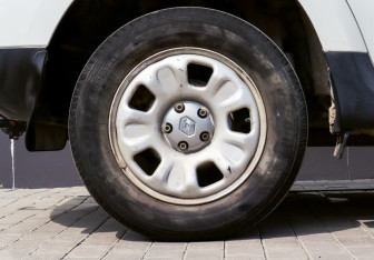Подержанный автомобиль Renault Duster 2012 года (19 фото)