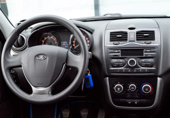 Подержанный автомобиль LADA (ВАЗ) Granta Hatchback 2021 года (11 фото)