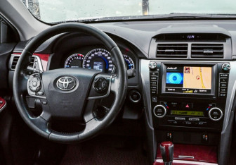 Подержанный автомобиль Toyota Camry Sedan 2012 года (11 фото)