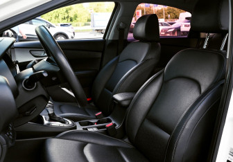 Подержанный автомобиль Kia K3 Sedan 2021 года (16 фото)