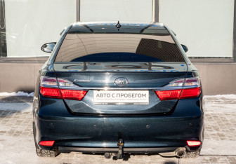 Подержанный автомобиль Toyota Camry Sedan 2017 года (4 фото)