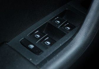 Подержанный автомобиль Skoda Octavia Liftback 2014 года (11 фото)