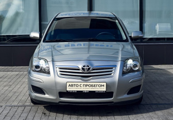 Подержанный автомобиль Toyota Avensis Sedan 2008 года (8 фото)