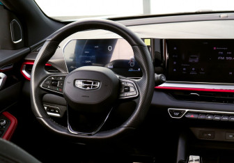 Подержанный автомобиль Geely Coolray 2024 года (21 фото)