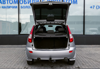 Подержанный автомобиль LADA (ВАЗ) Kalina Hatchback 2013 года (17 фото)