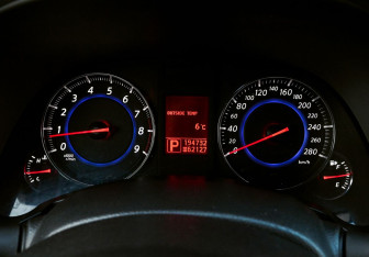 Подержанный автомобиль Infiniti FX 2010 года (11 фото)