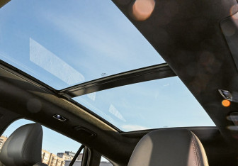 Подержанный автомобиль Geely Monjaro 2024 года (20 фото)