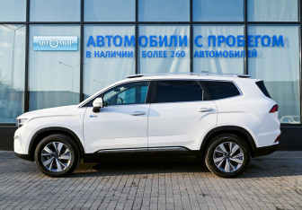 Подержанный автомобиль Geely Okavango 2022 года (2 фото)