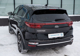 Подержанный автомобиль Kia Sportage 2019 года (3 фото)