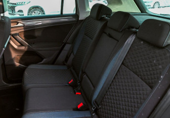 Подержанный автомобиль Volkswagen Tiguan 2019 года (17 фото)