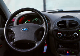 Подержанный автомобиль LADA (ВАЗ) Kalina Sedan 2007 года (11 фото)