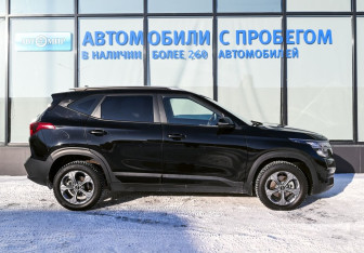 Подержанный автомобиль Kia Seltos 2020 года (6 фото)