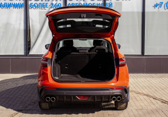 Подержанный автомобиль Geely Coolray 2020 года (21 фото)