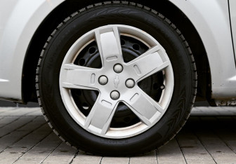 Подержанный автомобиль Chevrolet Aveo Sedan 2010 года (21 фото)