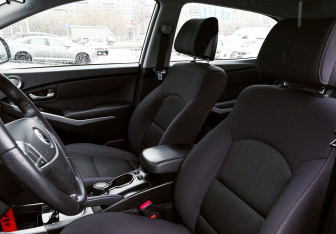 Подержанный автомобиль SsangYong Actyon 2014 года (16 фото)