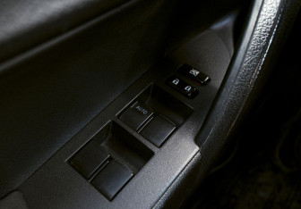 Подержанный автомобиль Toyota Corolla Sedan 2013 года (12 фото)