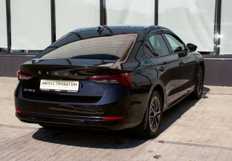 Подержанный автомобиль Skoda Octavia Liftback 2020 года (5 фото)