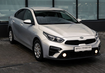 Подержанный автомобиль Kia Cerato Sedan 2019 года (7 фото)