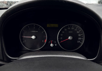 Подержанный автомобиль Hyundai Verna Sedan 2007 года (9 фото)
