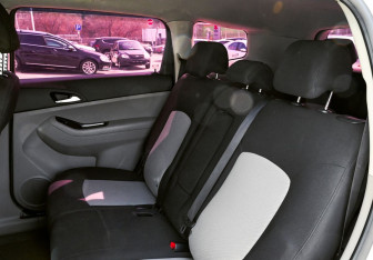 Подержанный автомобиль Chevrolet Orlando 2013 года (16 фото)