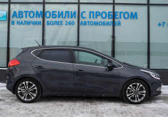 Подержанный автомобиль Kia Ceed Hatchback 2014 года (6 фото)