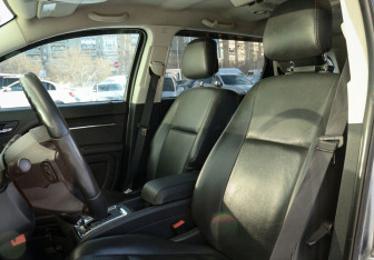 Подержанный автомобиль Dodge Journey 2010 года (18 фото)