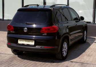 Подержанный автомобиль Volkswagen Tiguan 2014 года (5 фото)