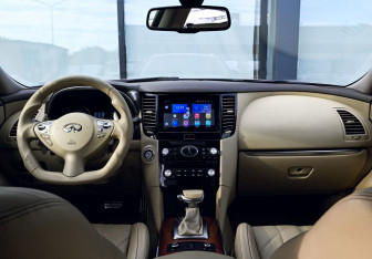 Подержанный автомобиль Infiniti FX 2011 года (19 фото)