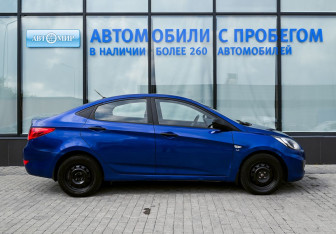 Подержанный автомобиль Hyundai Solaris Sedan 2013 года (6 фото)