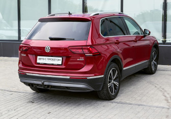 Подержанный автомобиль Volkswagen Tiguan 2018 года (5 фото)