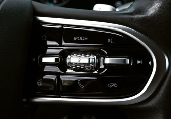 Подержанный автомобиль Omoda S5 GT 2023 года (13 фото)