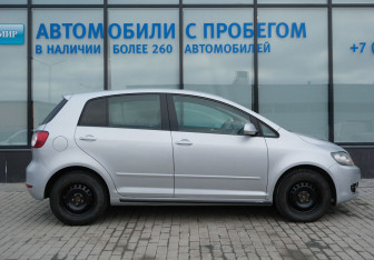 Подержанный автомобиль Volkswagen Golf Plus 2009 года (6 фото)