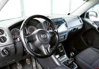 Подержанный автомобиль Volkswagen Tiguan 2012 года (13 фото)