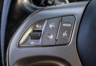 Подержанный автомобиль Hyundai ix35 2014 года (14 фото)