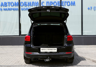 Подержанный автомобиль Volkswagen Tiguan 2013 года (18 фото)