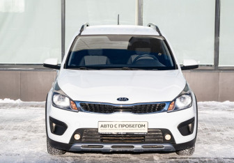 Подержанный автомобиль Kia Rio Hatchback 2018 года (8 фото)