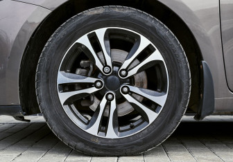 Подержанный автомобиль Kia Ceed Hatchback 2015 года (22 фото)