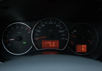 Подержанный автомобиль Renault Koleos 2011 года (14 фото)