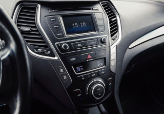 Подержанный автомобиль Hyundai Santa Fe 2015 года (4 фото)