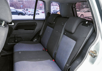 Подержанный автомобиль Ford Fusion 2008 года (17 фото)