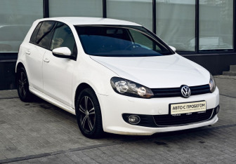 Подержанный автомобиль Volkswagen Golf Hatchback 2012 года (7 фото)