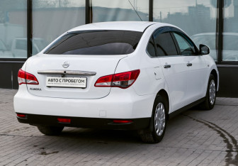 Подержанный автомобиль Nissan Almera Sedan 2014 года (5 фото)