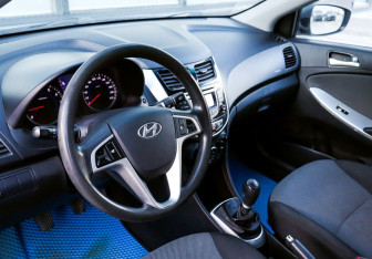 Подержанный автомобиль Hyundai Solaris Sedan 2014 года (15 фото)