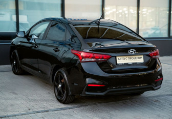 Подержанный автомобиль Hyundai Solaris Sedan 2017 года (3 фото)
