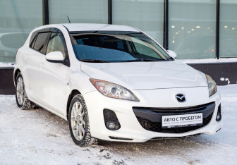 Подержанный автомобиль Mazda 3 Hatchback 2012 года (7 фото)