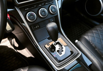 Подержанный автомобиль Mazda 6 Liftback 2008 года (10 фото)