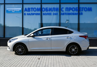 Подержанный автомобиль Hyundai Solaris Sedan 2018 года (2 фото)