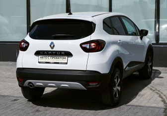 Подержанный автомобиль Renault Kaptur 2021 года (5 фото)