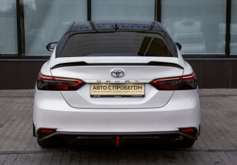 Подержанный автомобиль Toyota Camry Sedan 2021 года (4 фото)