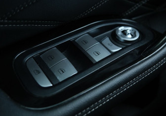 Подержанный автомобиль Exeed VX 2022 года (11 фото)